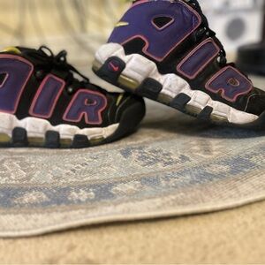 Nike Air More Uptempo '96 sneakers in the Court Purple - Big Kids
